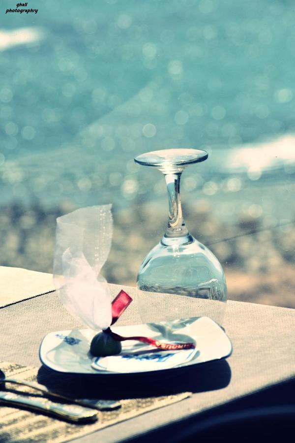 Fleet Club Mahrousa Alexandria Kültér fotó A wine glass