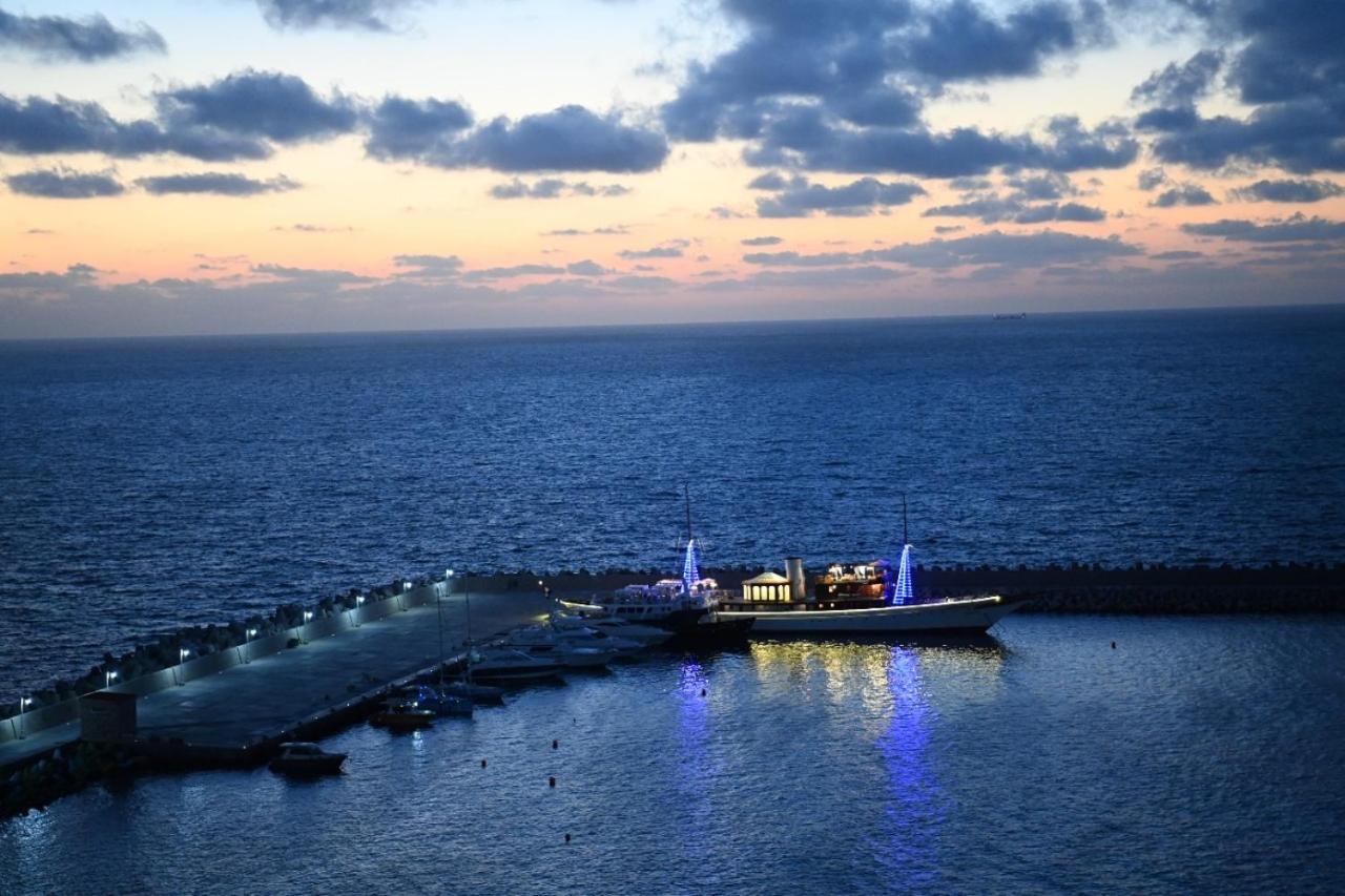 Fleet Club Mahrousa Alexandria Kültér fotó The port of Limassol at night