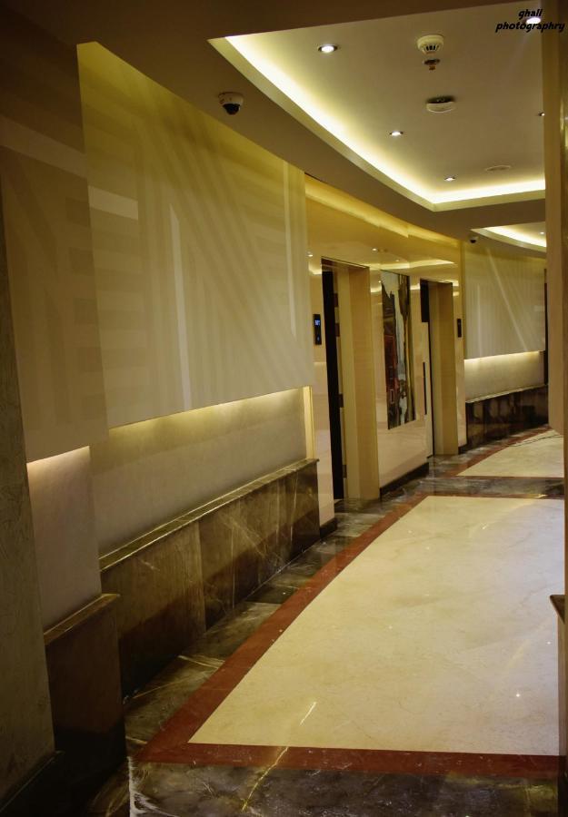 Fleet Club Mahrousa Alexandria Kültér fotó The elevators