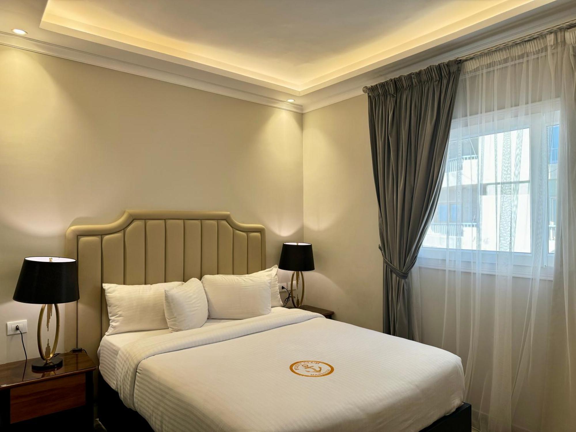 Fleet Club Mahrousa Alexandria Kültér fotó A bedroom at the hotel