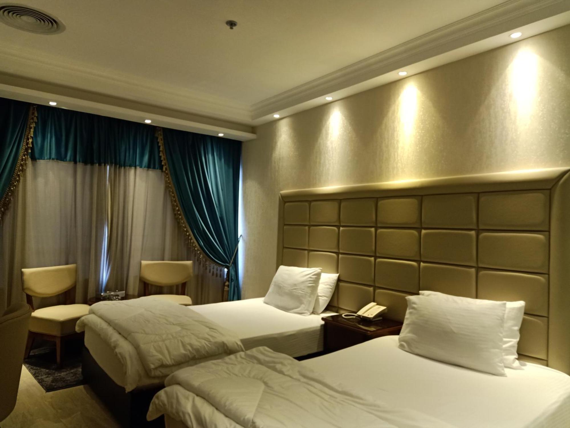 Fleet Club Mahrousa Alexandria Kültér fotó A room at the hotel